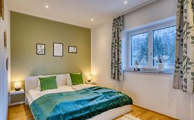 Na-Home Kitzbuehel Streif